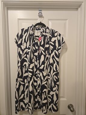 THML Blue and White Short Sleeve Mini Dress